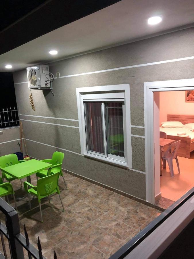 Apartment Emas Private *