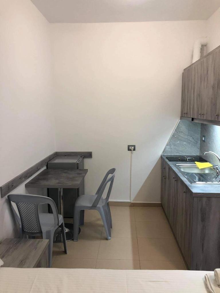 Emas Private Apartment *